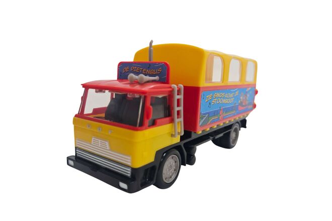 Piet Bus mit Hupengeräusch